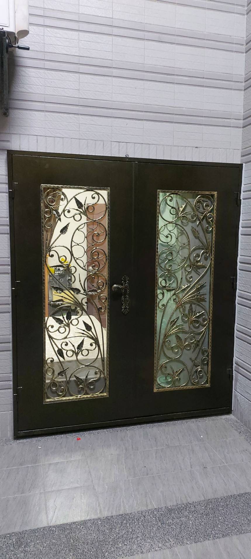 高雄金屬工程-高雄鍛造門安裝